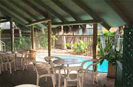 Settlers Inn - Lightning Ridge Tourism 0