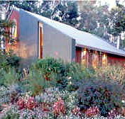 Clarendon Chalets - Lightning Ridge Tourism