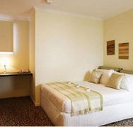 Snooze Inn - Lightning Ridge Tourism