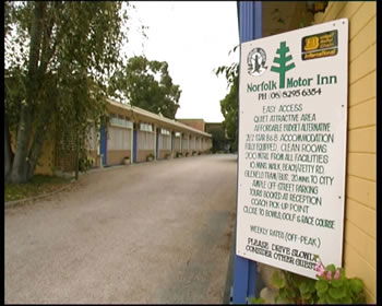 Norfolk Motor Inn - Lightning Ridge Tourism 0
