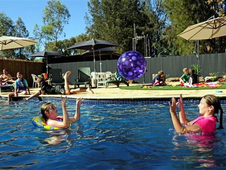 Kingston On Murray SA Lightning Ridge Tourism