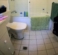 The Palms Backpackers - Lightning Ridge Tourism