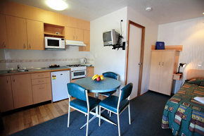 Yarraby Holiday Park - Lightning Ridge Tourism 3