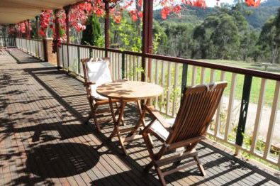 Secret Valley Escape - Lightning Ridge Tourism 4