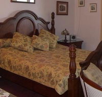 Muscatels - Lightning Ridge Tourism