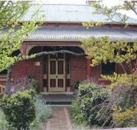 FINCHES OF BEECHWORTH - Lightning Ridge Tourism