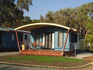 Island View Caravan Park - Lightning Ridge Tourism 0