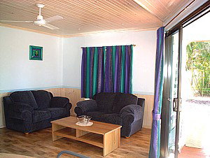 Island View Caravan Park - Lightning Ridge Tourism 1