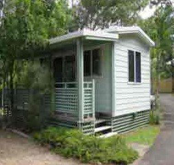 Nambour Rainforest Holiday Village - Lightning Ridge Tourism 0