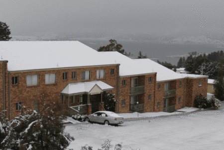 Acacia Snowy Motel - Lightning Ridge Tourism 4