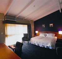Sunset Cove Resort - Lightning Ridge Tourism