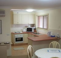 Charlotte Apartments - Lightning Ridge Tourism