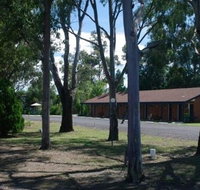 Castlereagh Motor Inn - Lightning Ridge Tourism