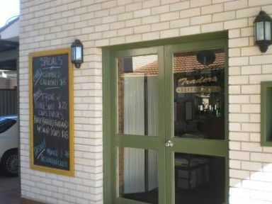 Best Western Tamworth Motor Inn - Lightning Ridge Tourism 3