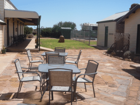 Nuttbush Retreat Caravan Park - Lightning Ridge Tourism