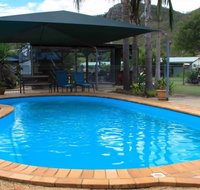 Esk Caravan Park And Rail Trail Motel - Lightning Ridge Tourism