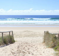 Golden Riviera Beach Resort - Lightning Ridge Tourism