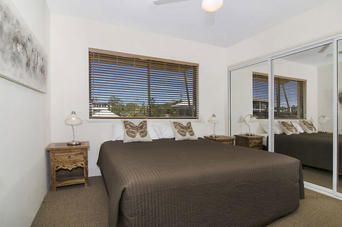 Byron Quarter - Lightning Ridge Tourism 7