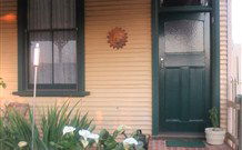 Lake View Farm House - Lightning Ridge Tourism 0