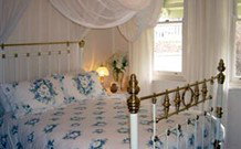 Red Hill Organics Farmstay - Lightning Ridge Tourism 1
