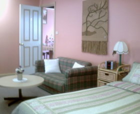 Park Meadows Bed And Breakfast - - Lightning Ridge Tourism 1