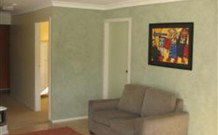 Berry Haven - Lightning Ridge Tourism 1