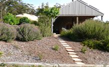 Warilla Bowls And Recreation Club - Holiday Cabins - Lightning Ridge Tourism 5