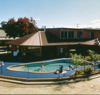 Albury-Wodonga YHA - Lightning Ridge Tourism