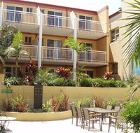 Wollongong YHA - Lightning Ridge Tourism