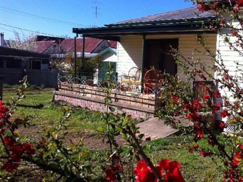 Bamboo Cottage - Lightning Ridge Tourism 8
