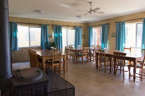 Augusta - Cape Leeuwin YHA - Lightning Ridge Tourism 2