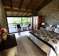 The Stonehouse Retreat - Lightning Ridge Tourism