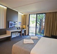 Kings Park Accommodation - Lightning Ridge Tourism
