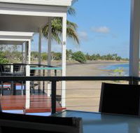 Tropical Beach Caravan Park - Lightning Ridge Tourism