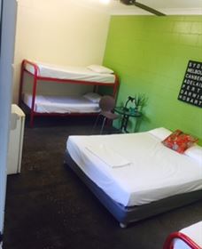 Adventurers Backpackers Resort - Lightning Ridge Tourism 2