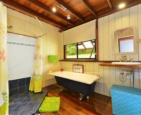 Tea Tree Daintree - Lightning Ridge Tourism 2
