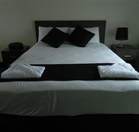 Dooleys Tavern and Motel Capella - Lightning Ridge Tourism