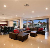 Xanadu Waterfront Elite Holiday Home - Lightning Ridge Tourism