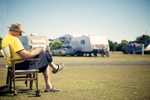 Gateway Lifestyle Casino - Lightning Ridge Tourism 0