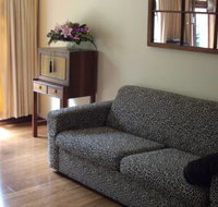 Canberra Retreat Bed and Breakfast - Lightning Ridge Tourism