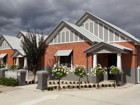 William Cottages - Lightning Ridge Tourism 0