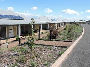 H Boutique Hotel - Lightning Ridge Tourism 0