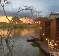 Bill's Boathouse - Lightning Ridge Tourism