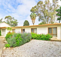 Century 21 SouthCoast Moana Blue - Lightning Ridge Tourism