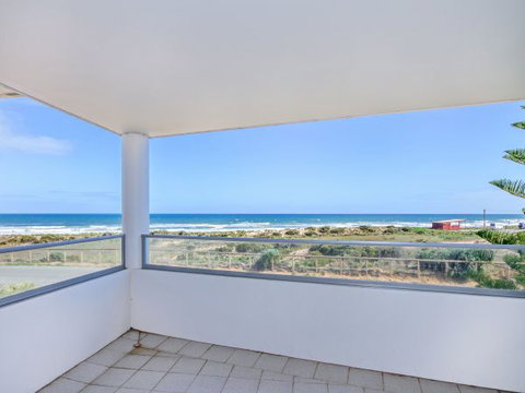 Century 21 SouthCoast: Moana Blue - Lightning Ridge Tourism 13