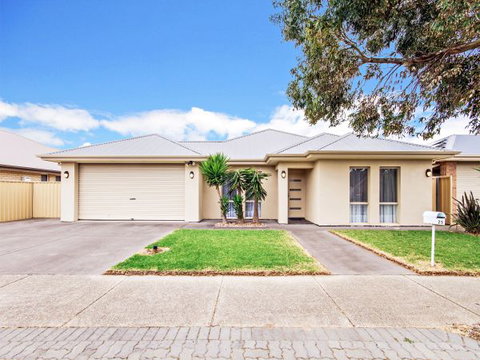 Century 21 SouthCoast: Moana Blue - Lightning Ridge Tourism 25