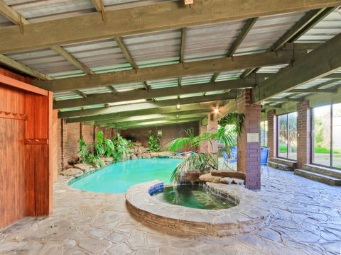 Century 21 SouthCoast: Moana Blue - Lightning Ridge Tourism 59
