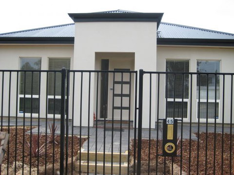 Century 21 SouthCoast: Moana Blue - Lightning Ridge Tourism 63