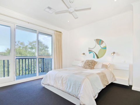 Century 21 SouthCoast: Moana Blue - Lightning Ridge Tourism 86