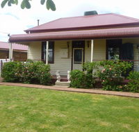 Country Cottages BB - Lightning Ridge Tourism
